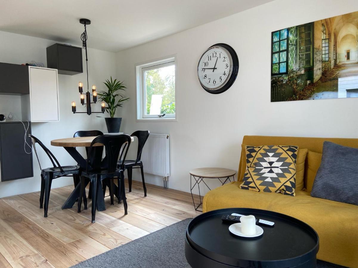 Prachtig Vakantiehuisje In Putten Exterior foto