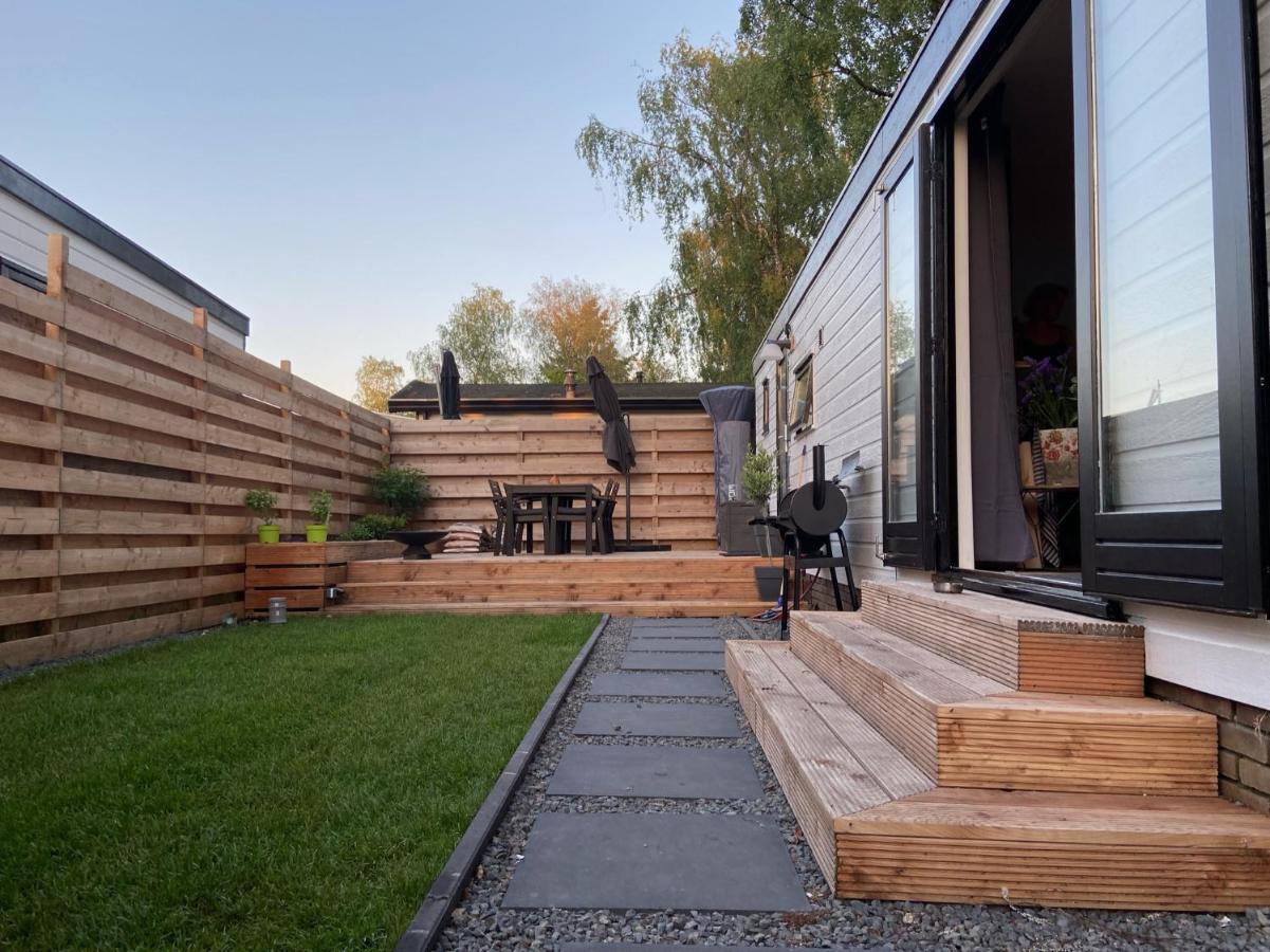 Prachtig Vakantiehuisje In Putten Exterior foto